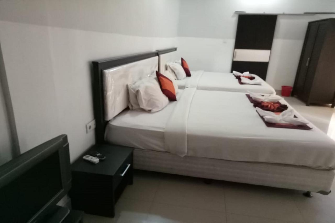 Capital O 2533 Shita Bali Hotel Jimbaran  Exterior photo